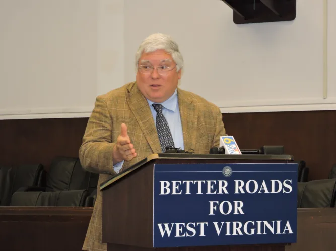 Washington Pike paving to be completed with $650,000 announced by Morrisey